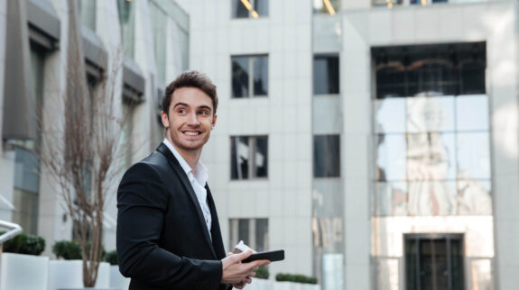 Airbnb Co-Hosting Services by Cintrio Airbnb Co-Hosting Services by Cintrio