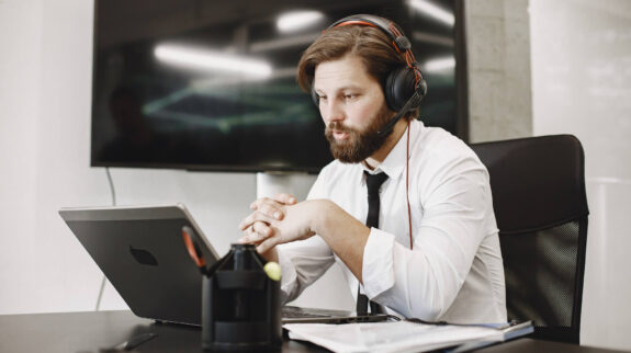 Virtual Supervisors for Remote Teams by Cintrio Virtual Supervisors for Remote Teams by Cintrio