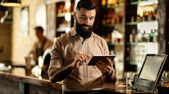 Restaurant Order Management System Automation by Cintrio Restaurant Order Management System Automation by Cintrio